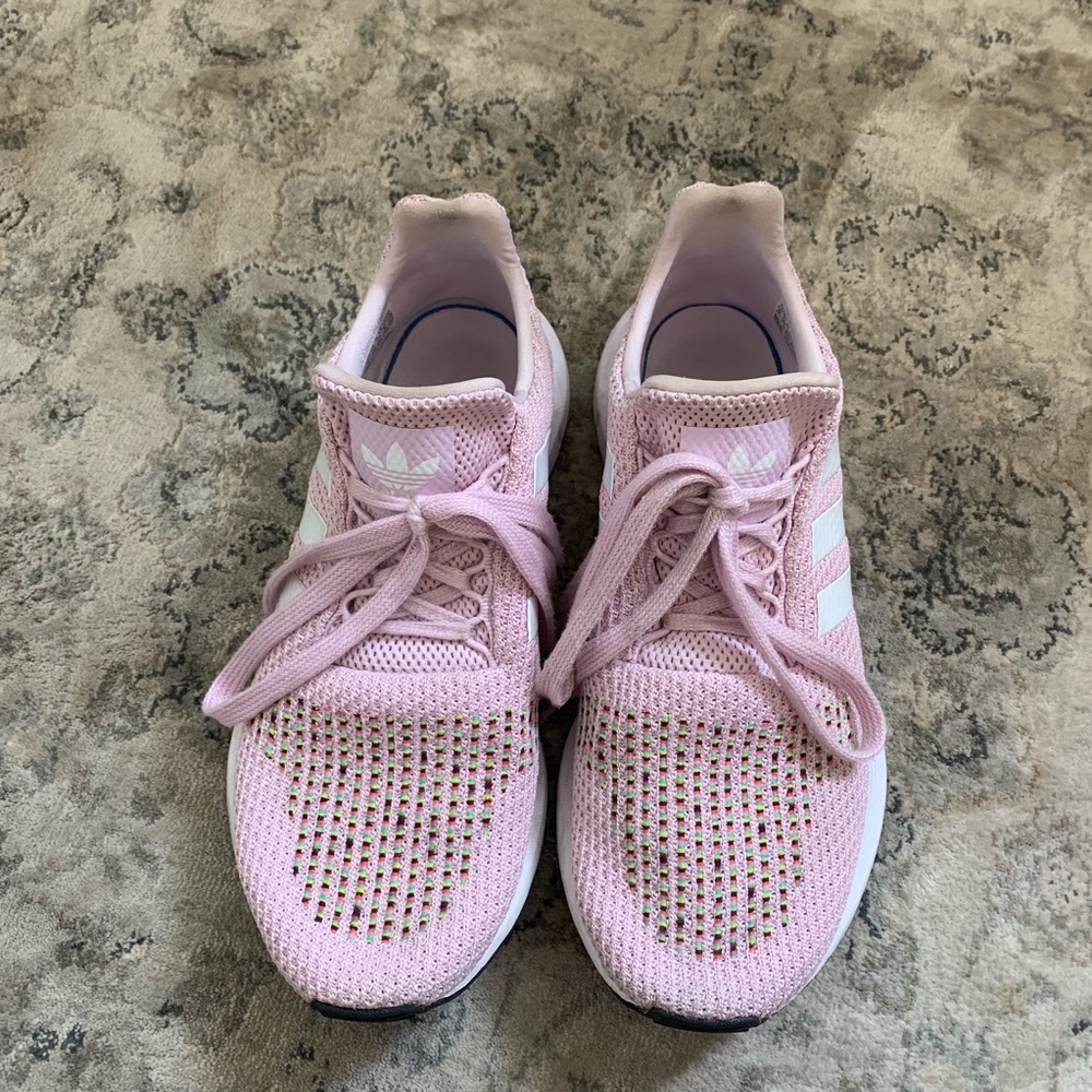 Swift Run Adidas
